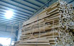 櫸木規(guī)格料、直邊材、邊角料及短料在建材領(lǐng)域的應(yīng)用與價值解析